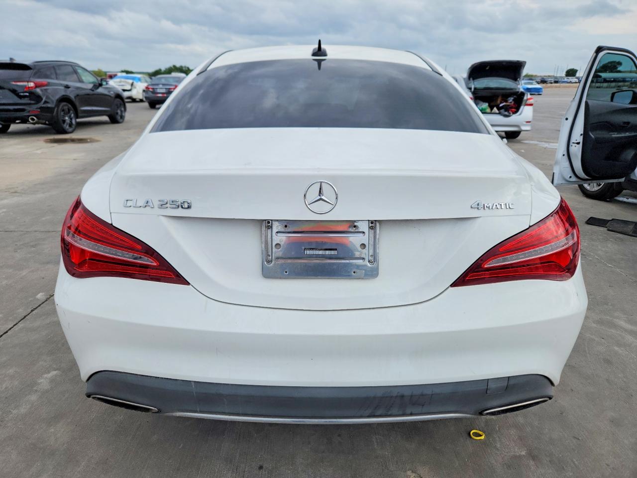 2018 Mercedes-benz Cla 250 4matic White vin: WDDSJ4GB8JN593251