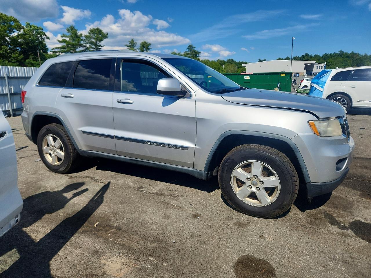 2011 Jeep Grand Cherokee Laredo Silver vin: 1J4RR4GGXBC551491