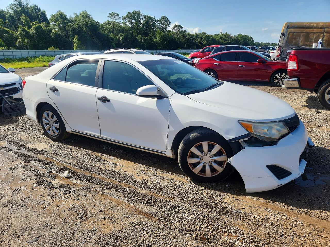 2013 Toyota Camry Le White vin: 4T1BF1FK6DU693964