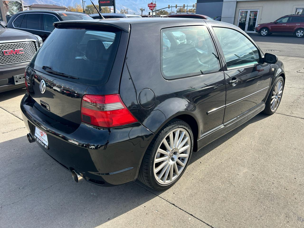 2004 Volkswagen R32 Черный vin: WVWKG61J34D099569
