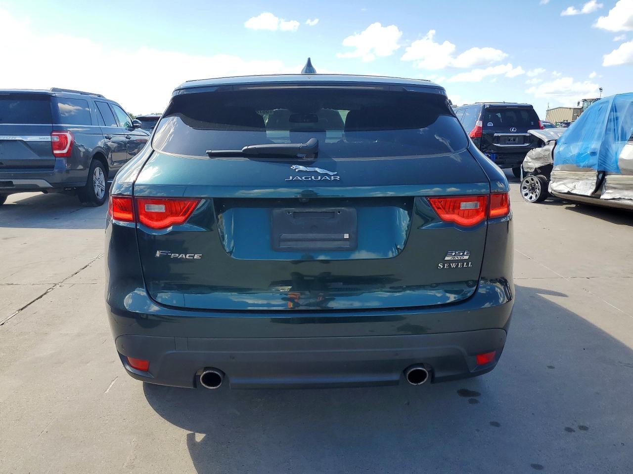 2017 Jaguar F-pace R - Sport Green vin: SADCL2BV7HA085292