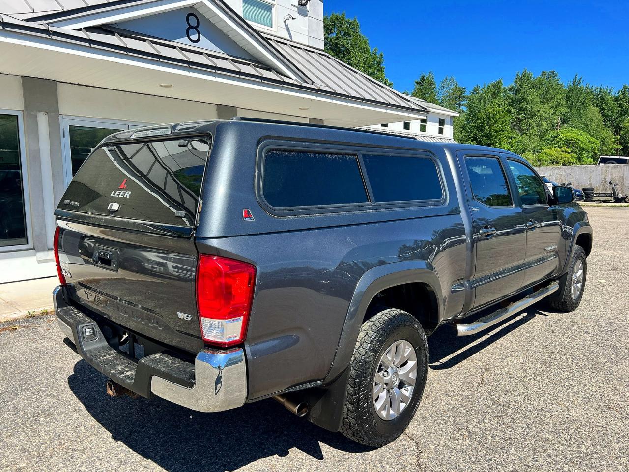 2016 Toyota Tacoma Sr5 V6 Gray vin: 3TMDZ5BN7GM001408