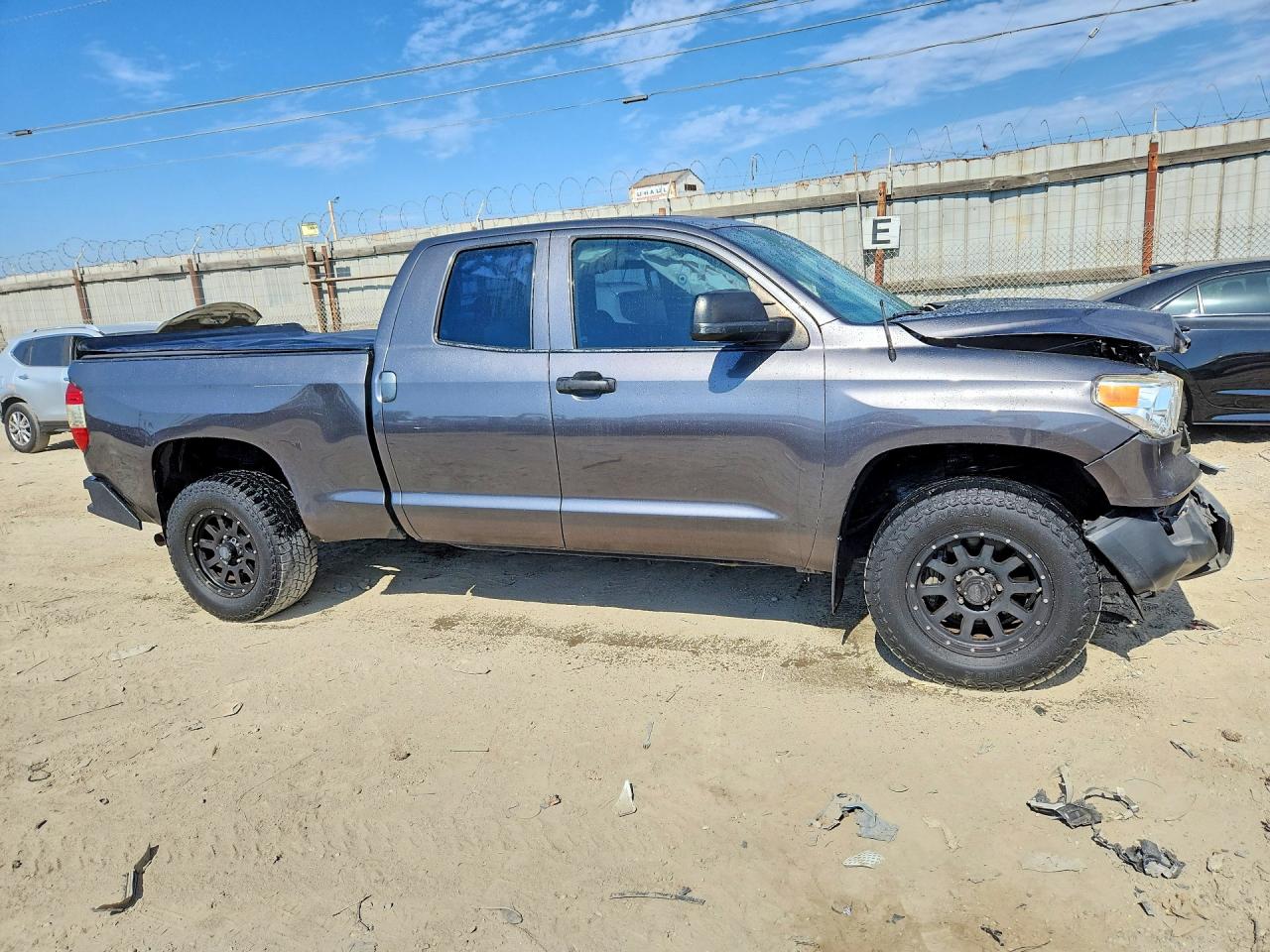 2015 Toyota Tundra Sr Серый vin: 5TFUM5F14FX060365