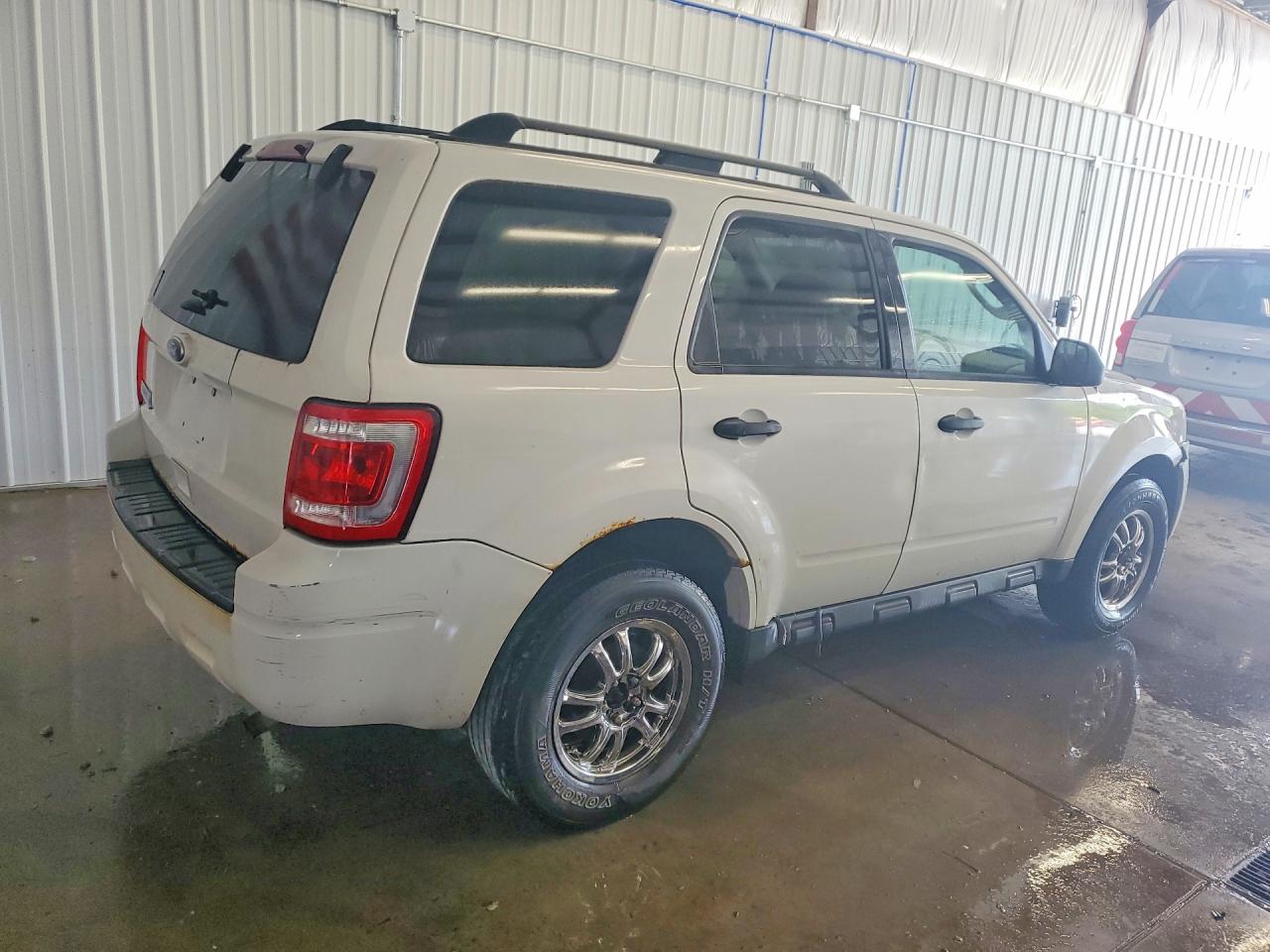 2012 Ford Escape Xlt White vin: 1FMCU9D72CKC56237