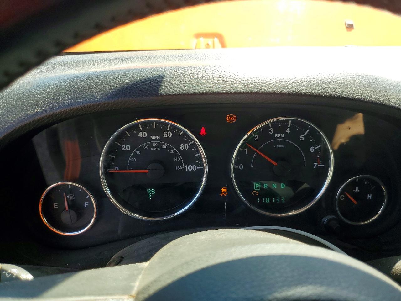 2012 Jeep Wrangler Unlimited Rubicon Orange vin: 1C4HJWFG9CL151879