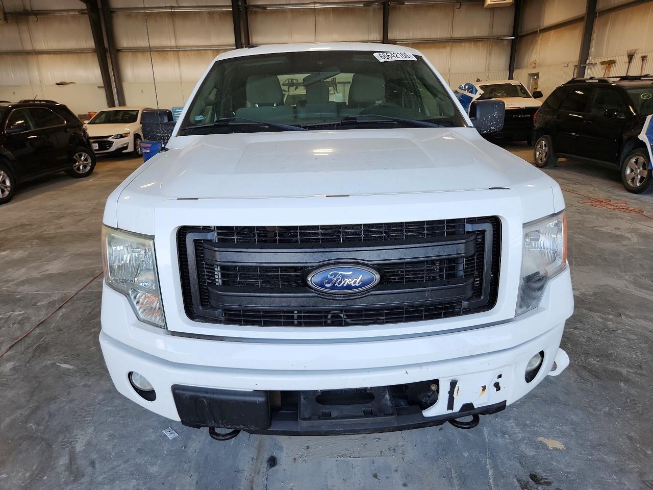 2013 Ford F150 Super Cab White vin: 1FTFX1EF7DKD31189