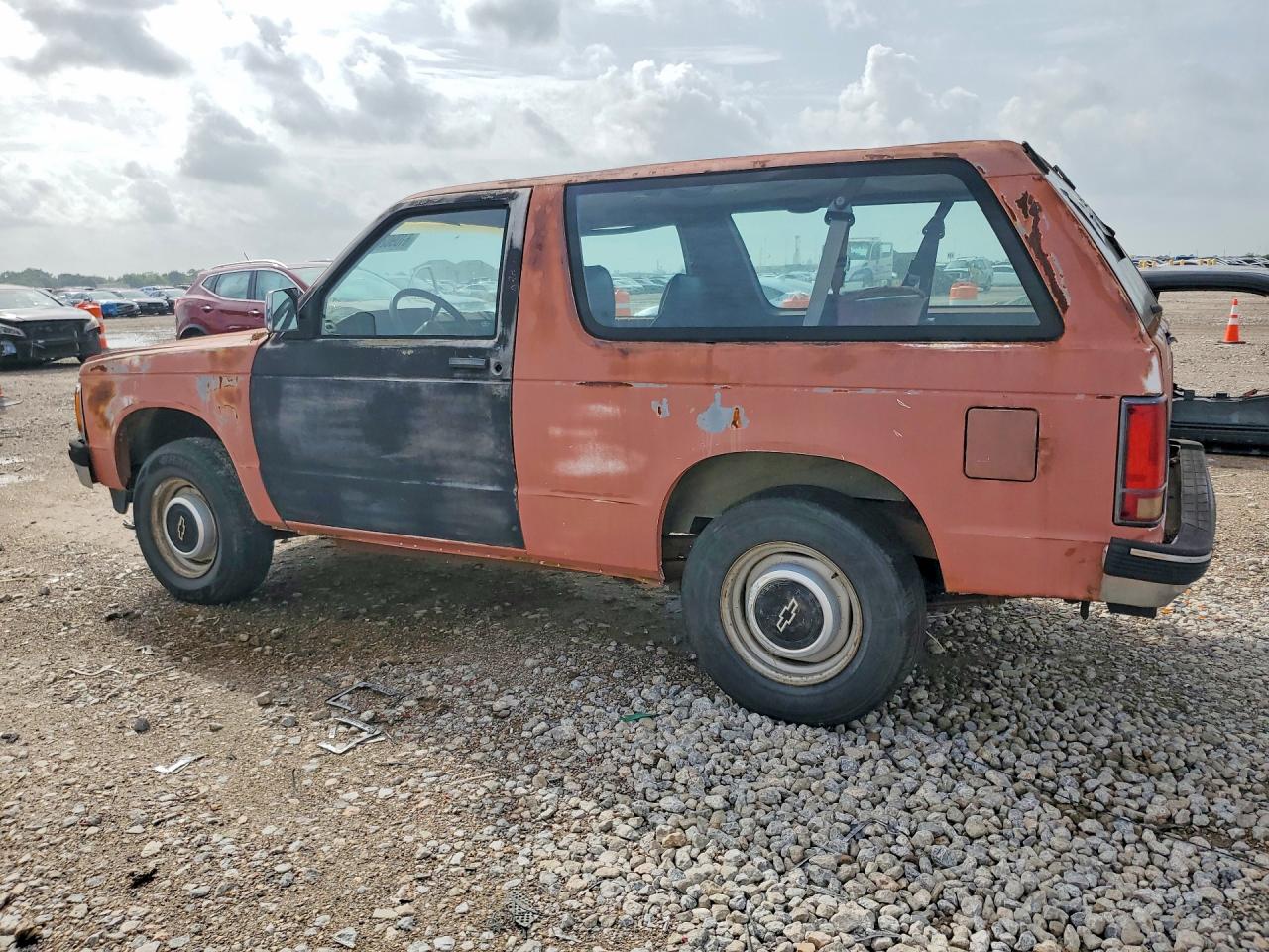 1991 Chevrolet Blazer S10 Red vin: 1GNCS18ZXM8265457