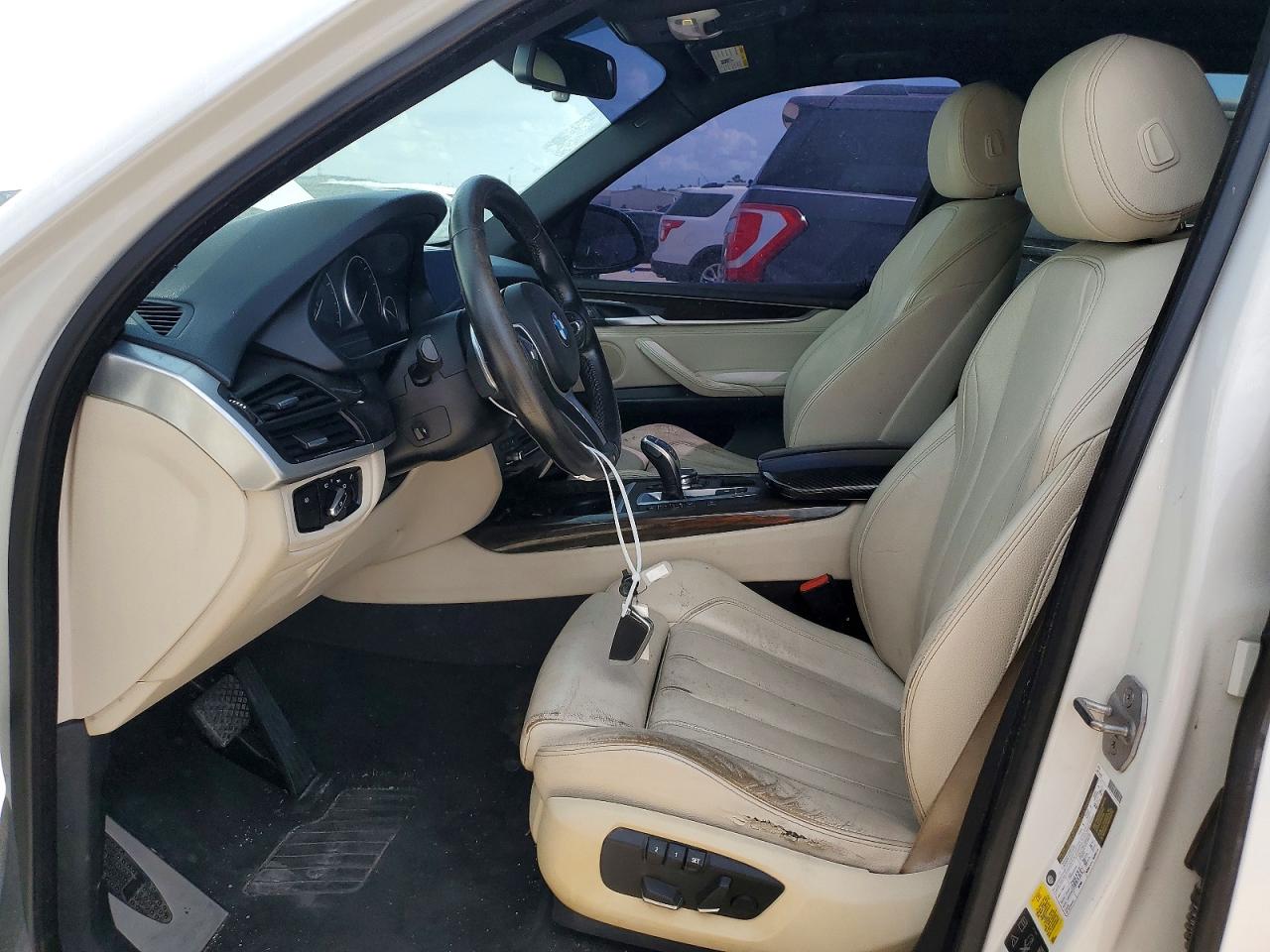2015 Bmw X5 Xdrive35i Белый vin: 5UXKR0C5XF0P03666