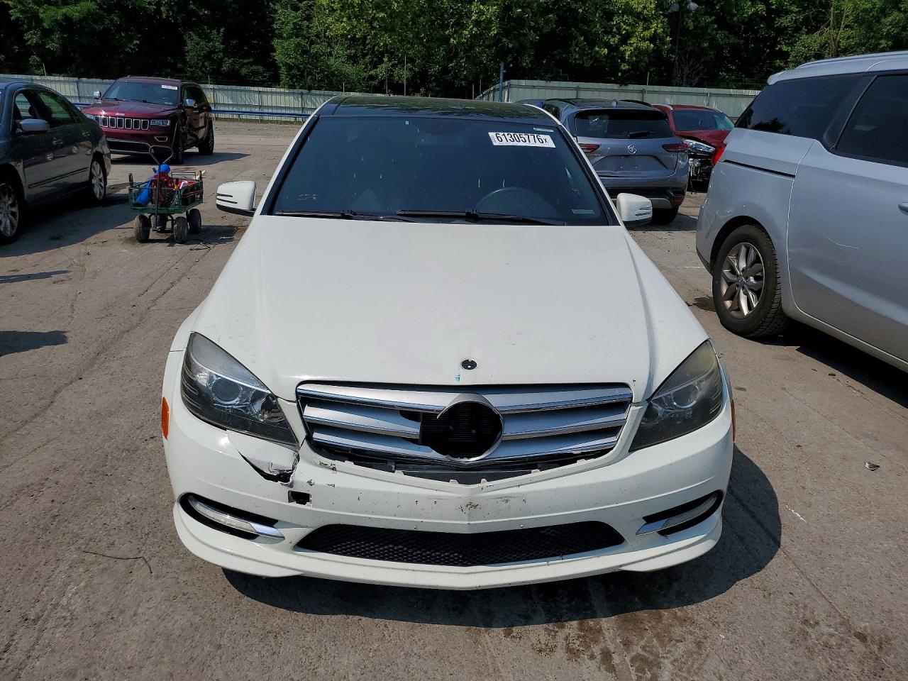 2011 Mercedes-benz C 300 4matic White vin: WDDGF8BB6BR146143