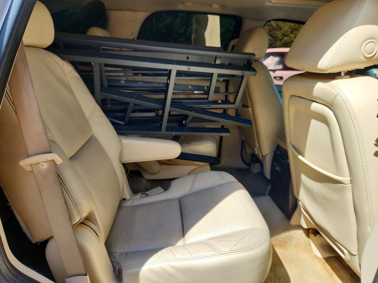 2007 Cadillac Escalade Luxury Бежевый vin: 1GYFK63897R311564