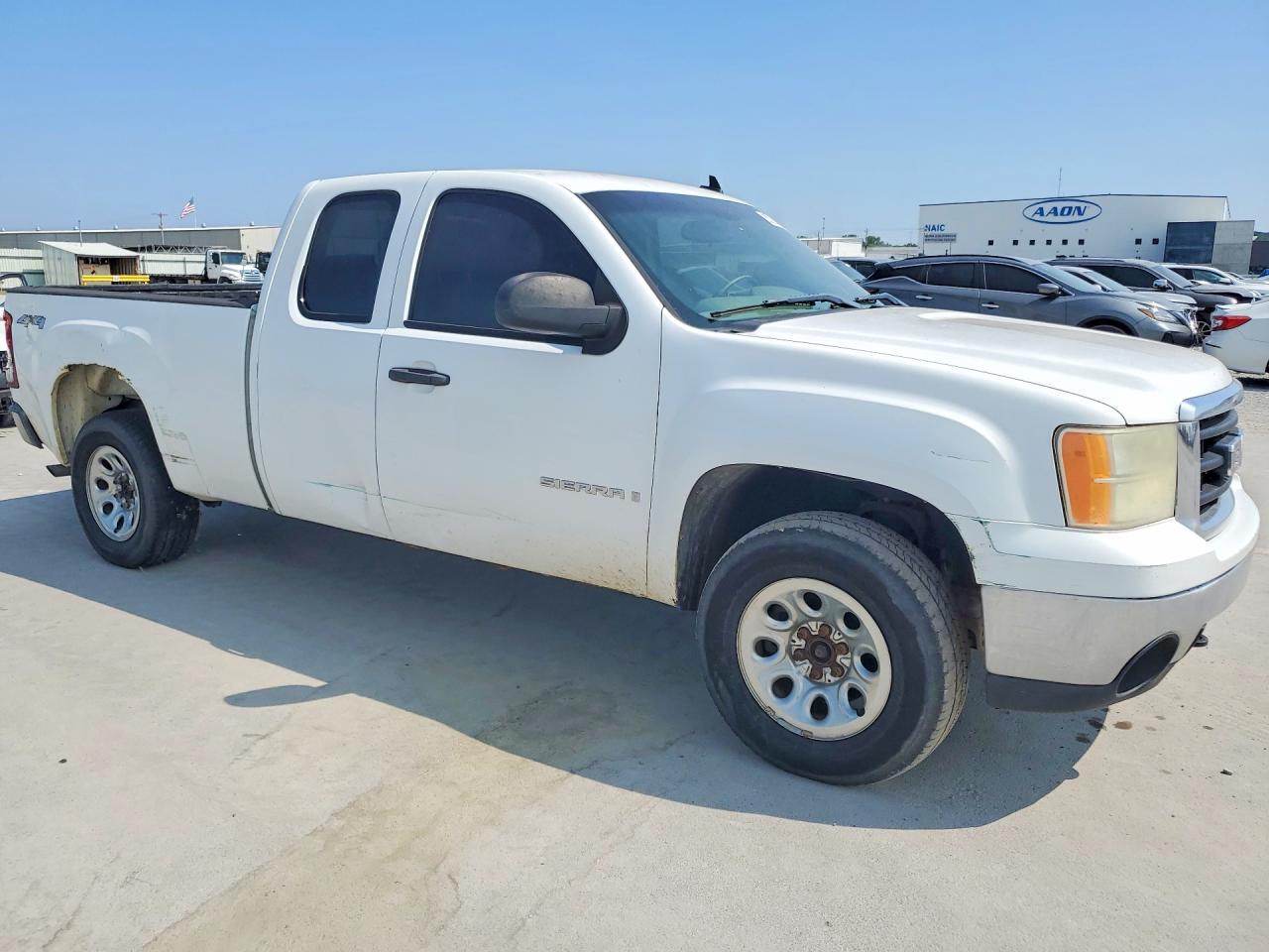 2007 Gmc New Sierra K1500 White vin: 1GTEK19J47E599516