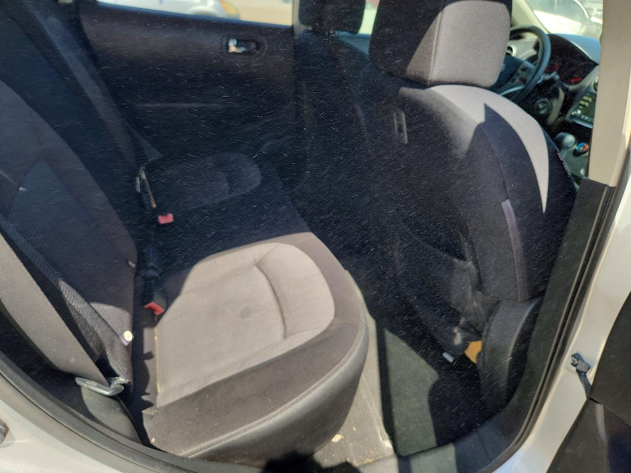 2013 Nissan Rogue S Серебряный vin: JN8AS5MV0DW138940