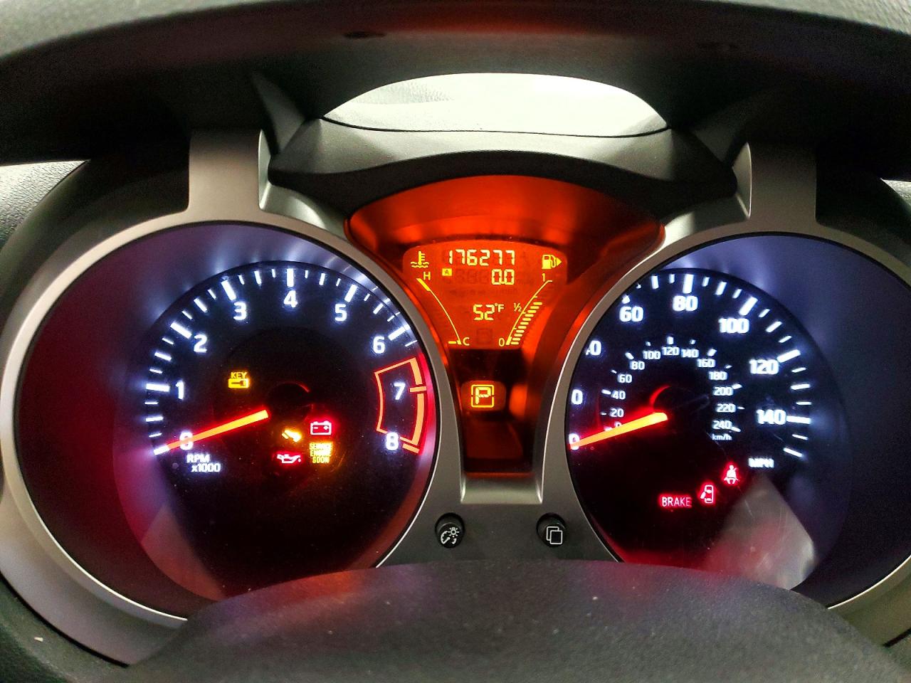 2011 Nissan Juke S White vin: JN8AF5MR5BT005418