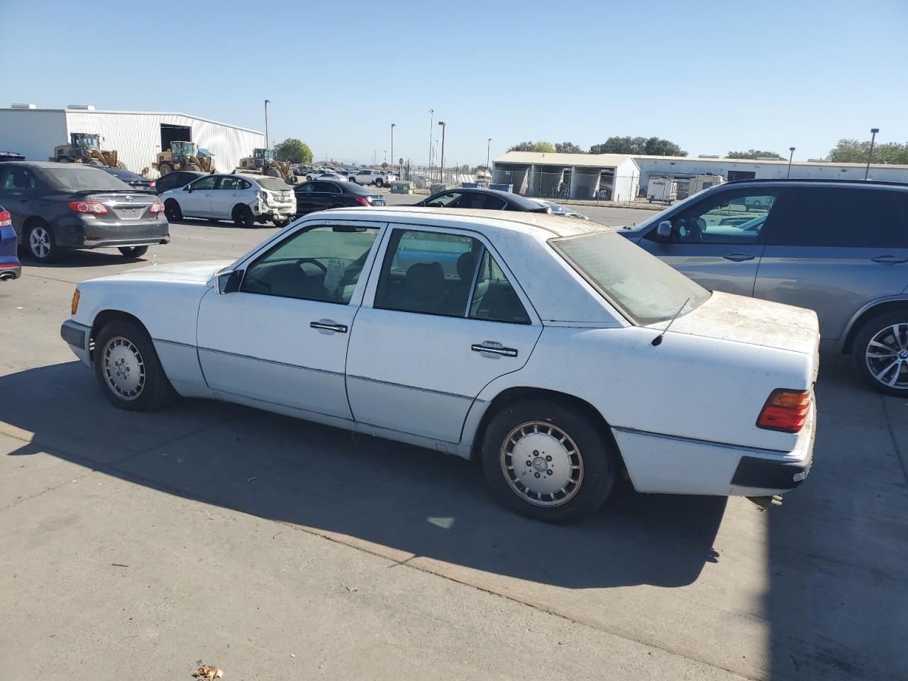 1993 Mercedes-benz 300 E 2.8 Белый vin: WDBEA28E7PB997140