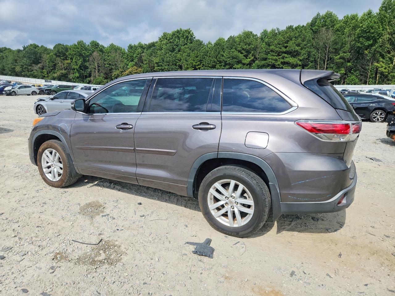 2015 Toyota Highlander Le Gray vin: 5TDZARFH8FS009802
