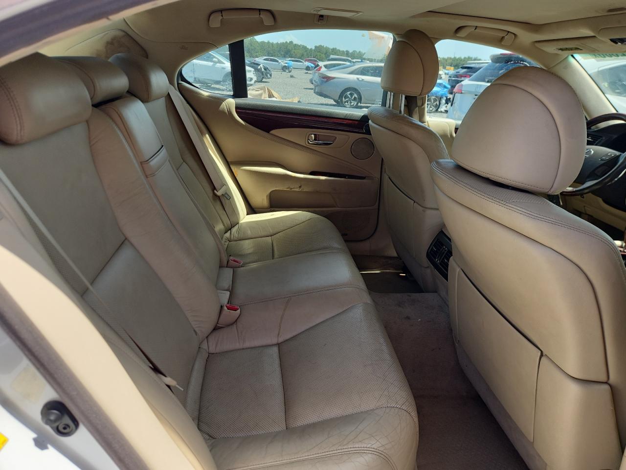 2010 Lexus Ls 460 White vin: JTHCL5EF5A5007141