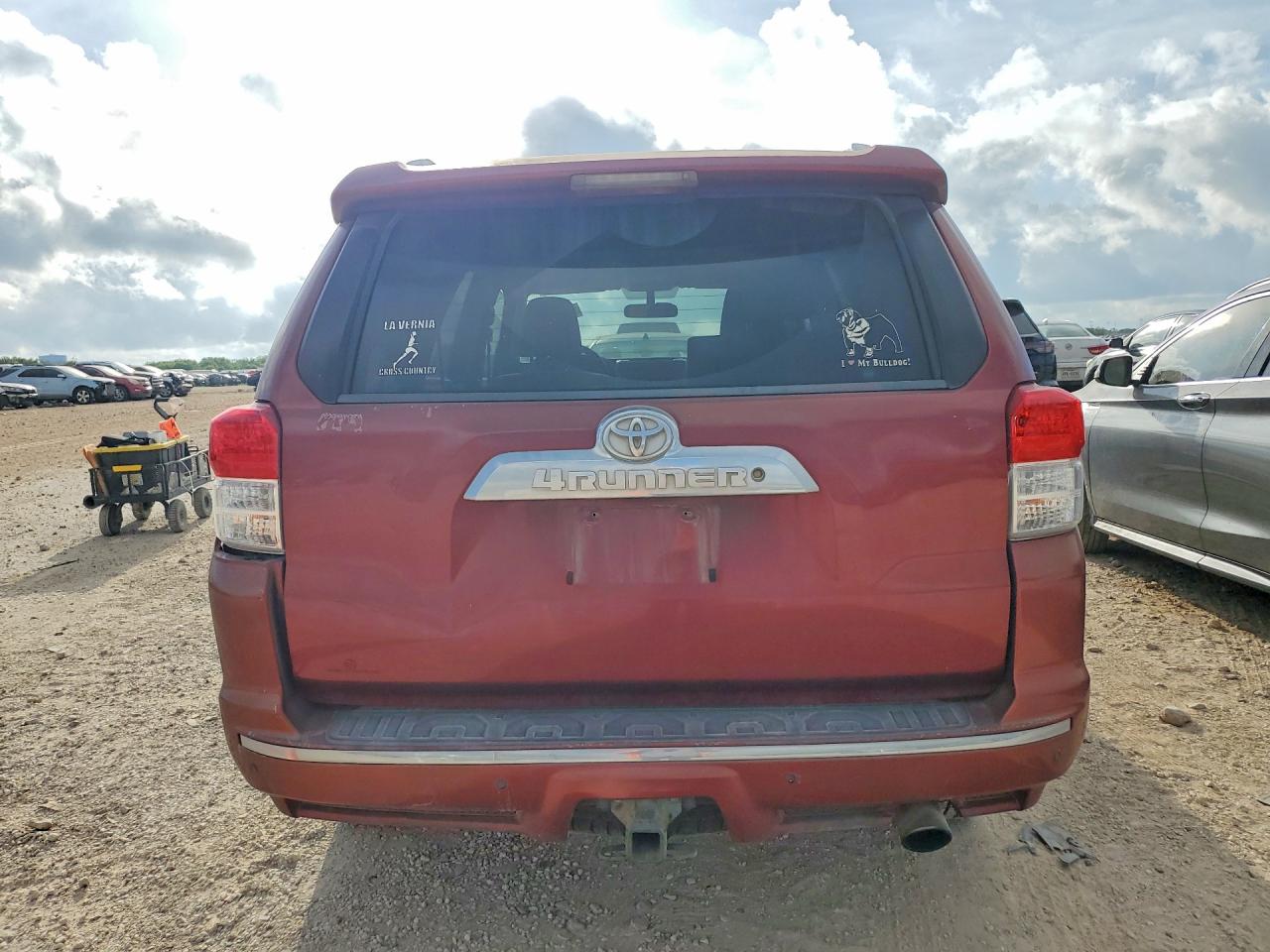 2011 Toyota 4runner Sr5 Maroon vin: JTEZU5JR2B5015283