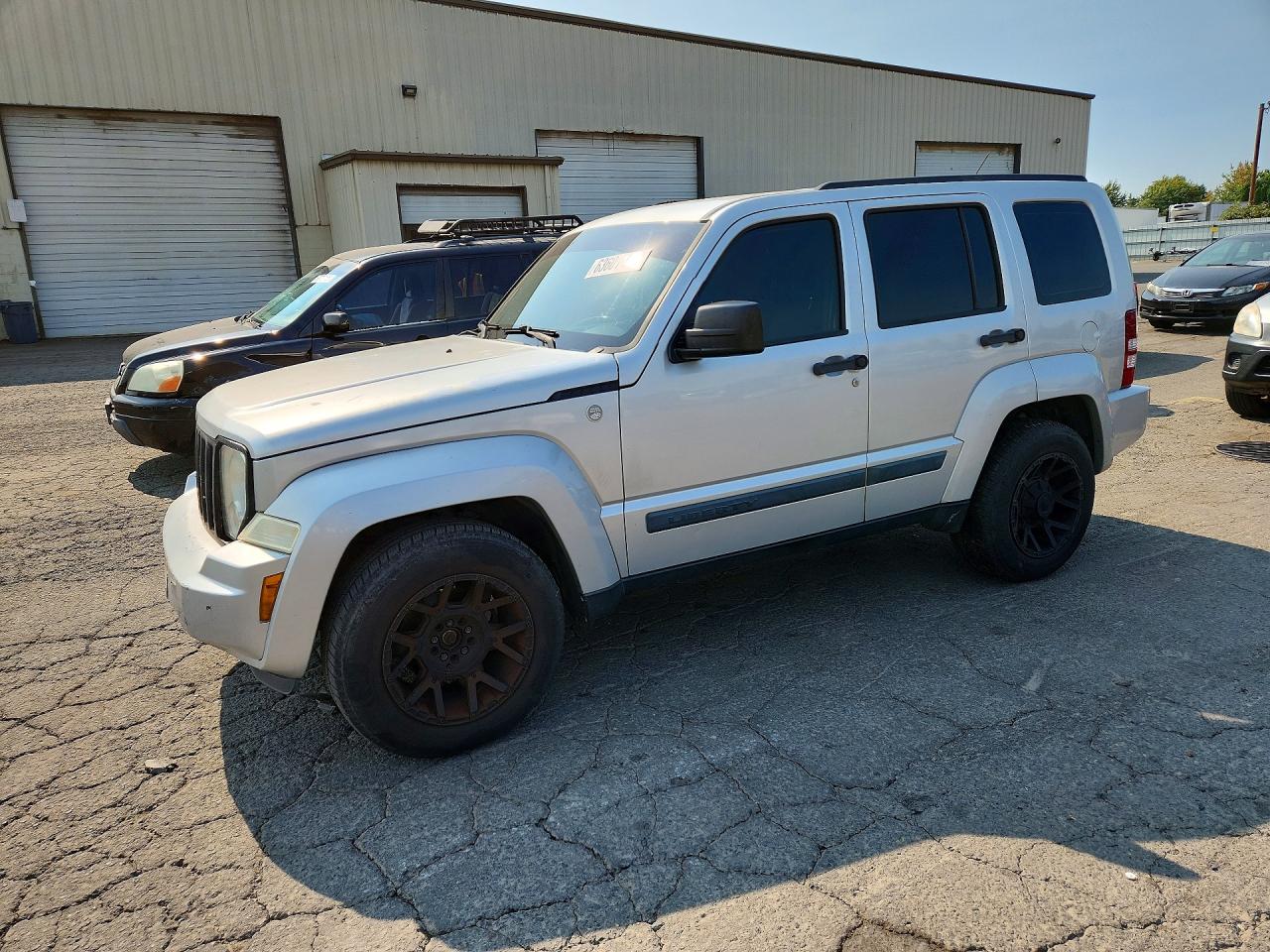 2010 Jeep Liberty Sport Silver vin: 1J4PN2GK5AW103913