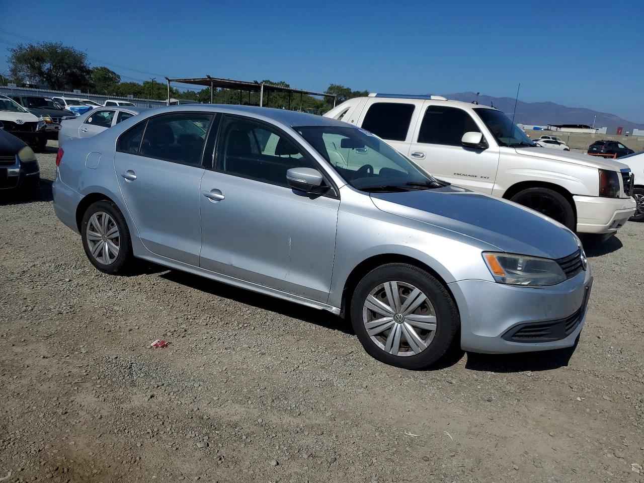2014 Volkswagen Jetta Se Silver vin: 3VWD17AJ5EM402886