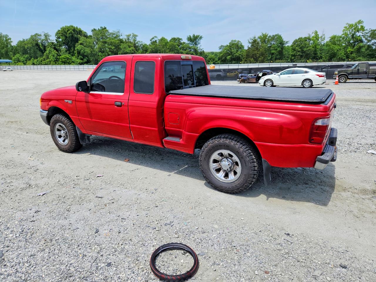 2002 Ford Ranger Super Cab Red vin: 1FTYR14U62PB00271
