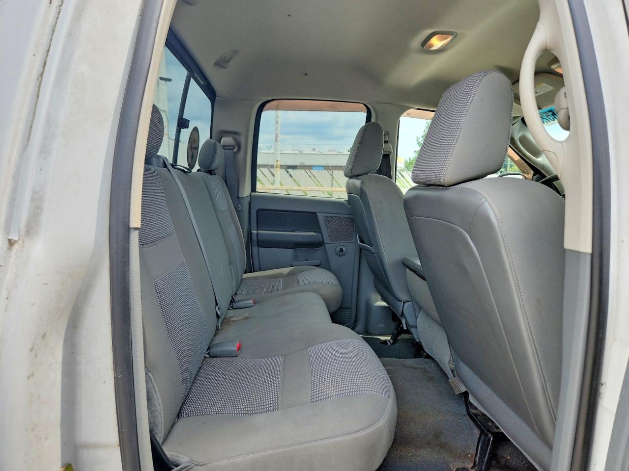 2006 Dodge Ram 1500 St White vin: 1D7HU18N36J164221
