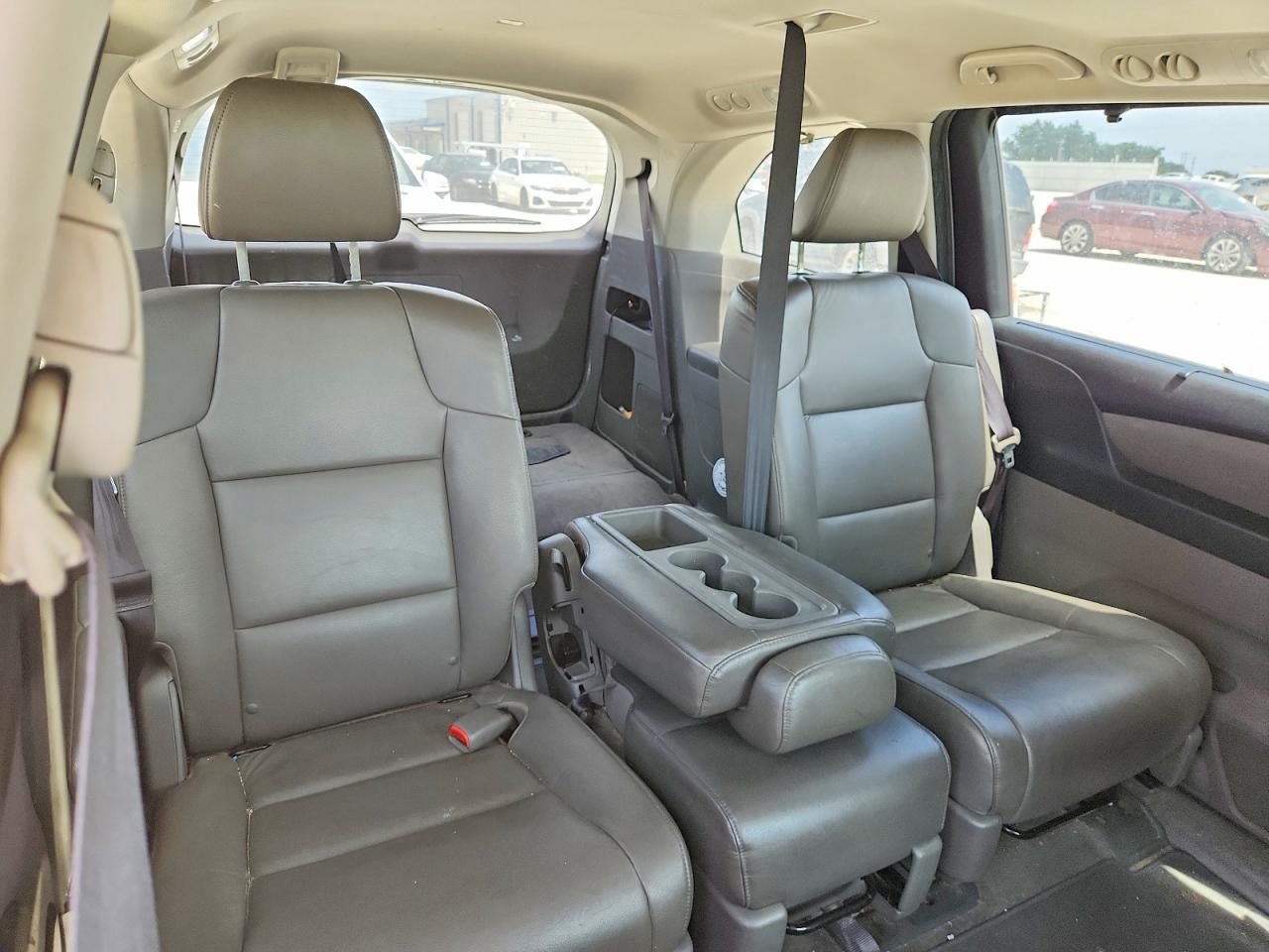 2013 Honda Odyssey Exl Silver vin: 5FNRL5H66DB068461