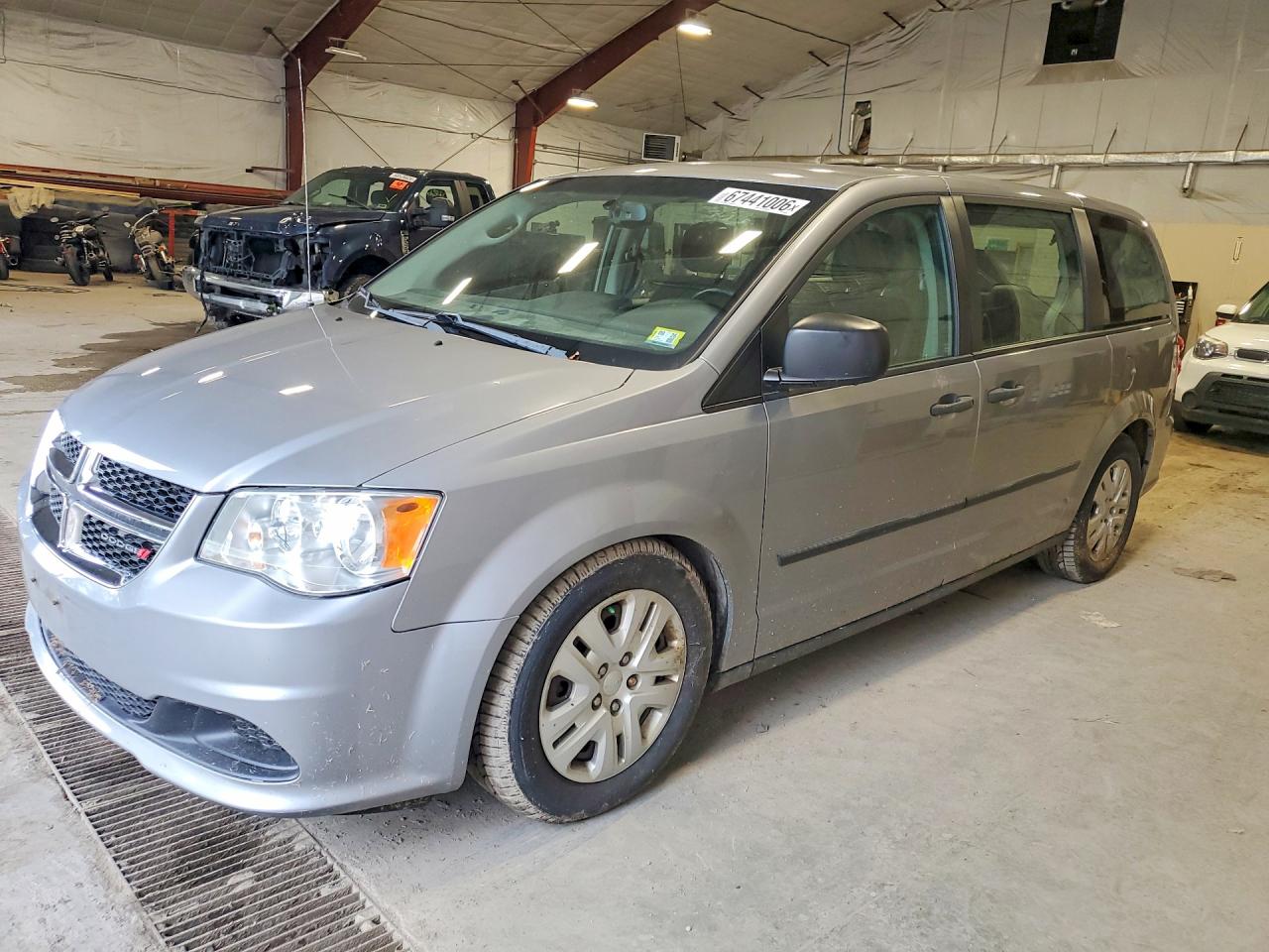 2015 Dodge Grand Caravan Se Silver vin: 2C4RDGBG8FR683028