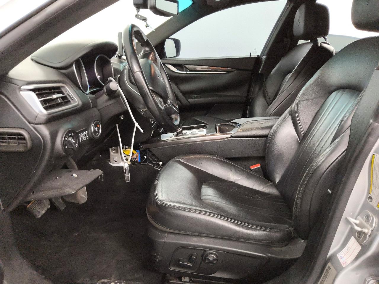 2014 Maserati Ghibli Silver vin: ZAM57XSA5E1091487