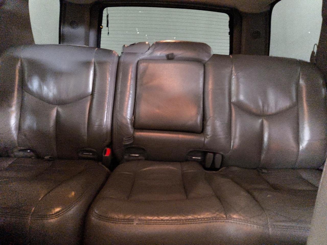 2004 Chevrolet Tahoe C1500 Tan vin: 1GNEC13T54R174096