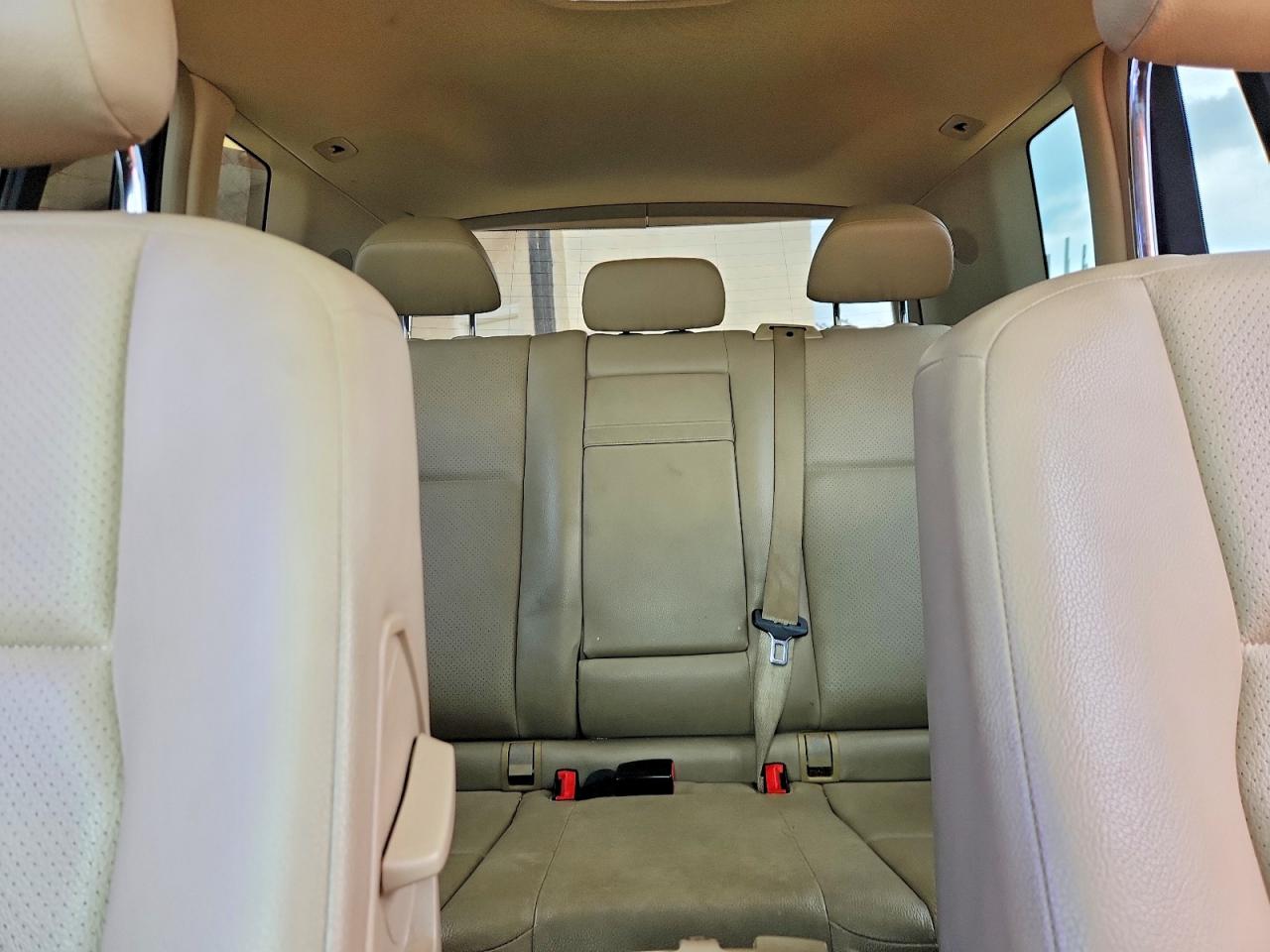 2011 Mercedes-benz Glk 350 4matic White vin: WDCGG8HB3BF674829
