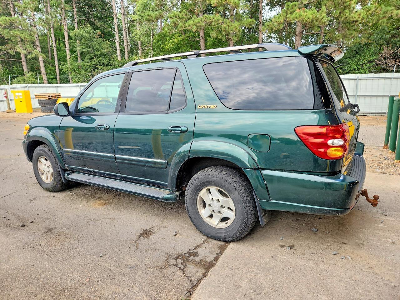 2001 Toyota Sequoia Limited Green vin: 5TDBT48A51S050685