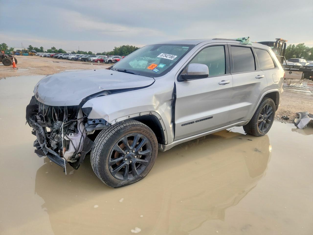 2018 Jeep Grand Cherokee Laredo Silver vin: 1C4RJEAGXJC241884