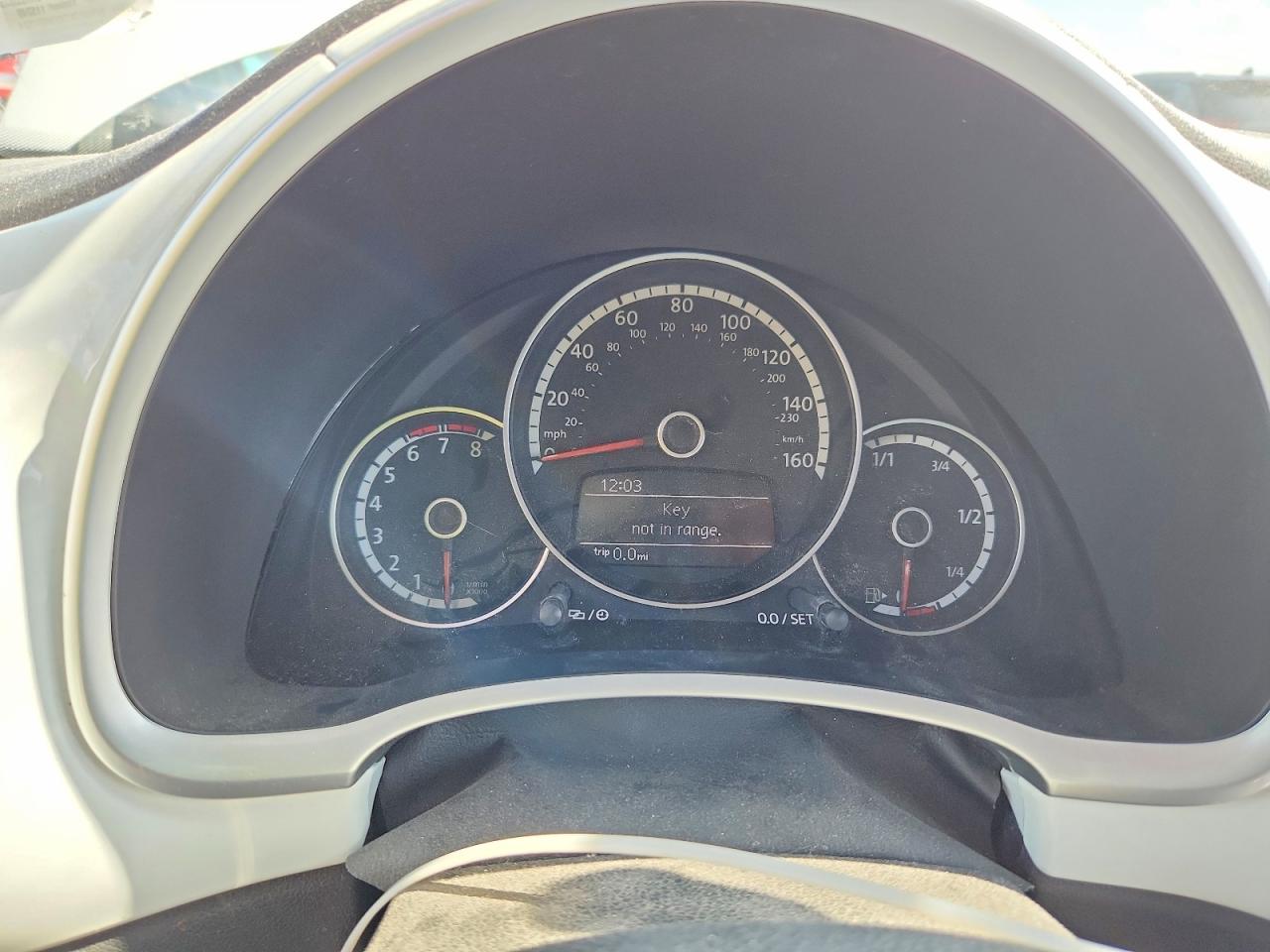 2014 Volkswagen Beetle Белый vin: 3VWJ17ATXEM661524