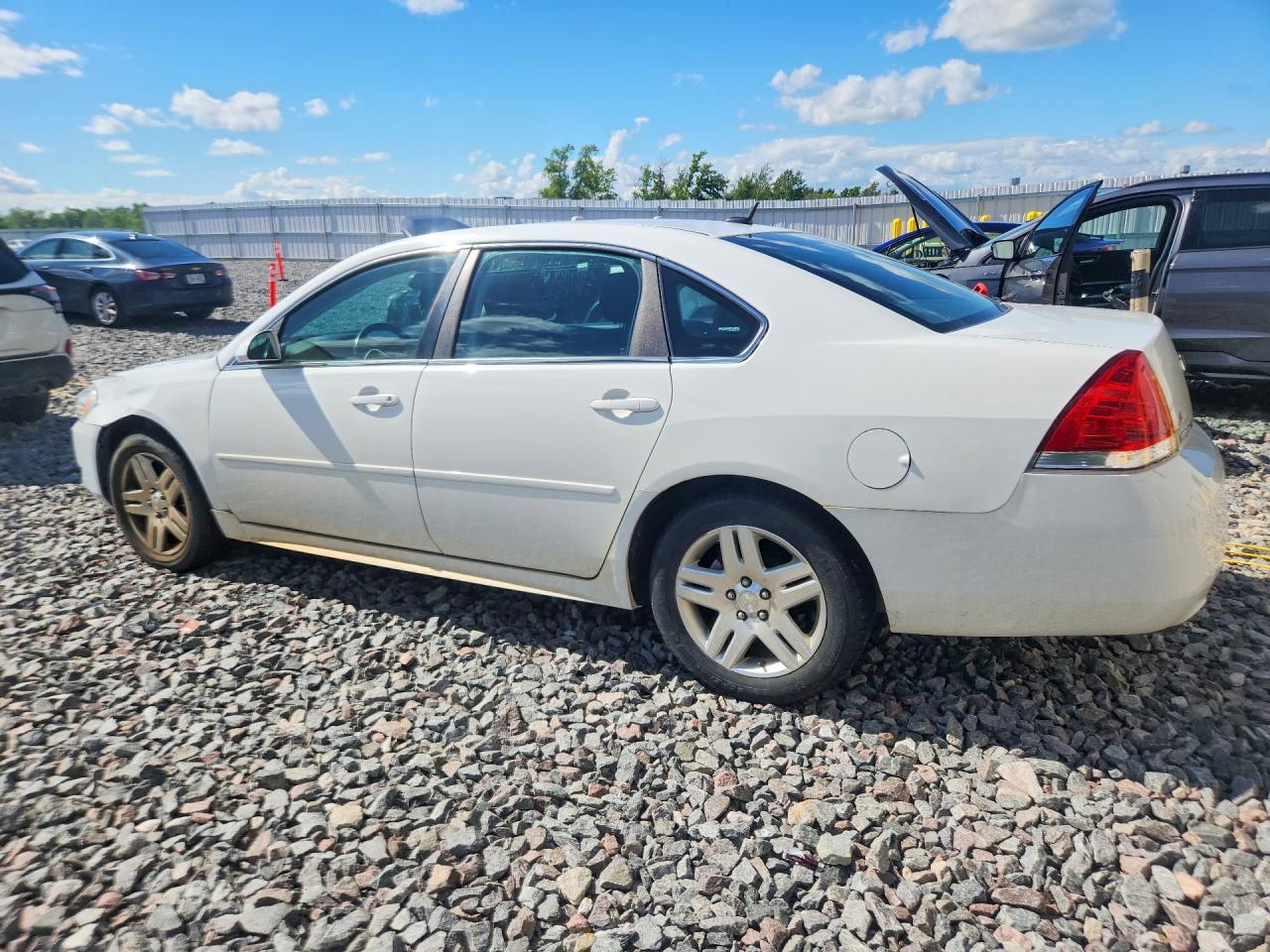 2014 Chevrolet Impala Limited Lt White vin: 2G1WB5E35E1188099