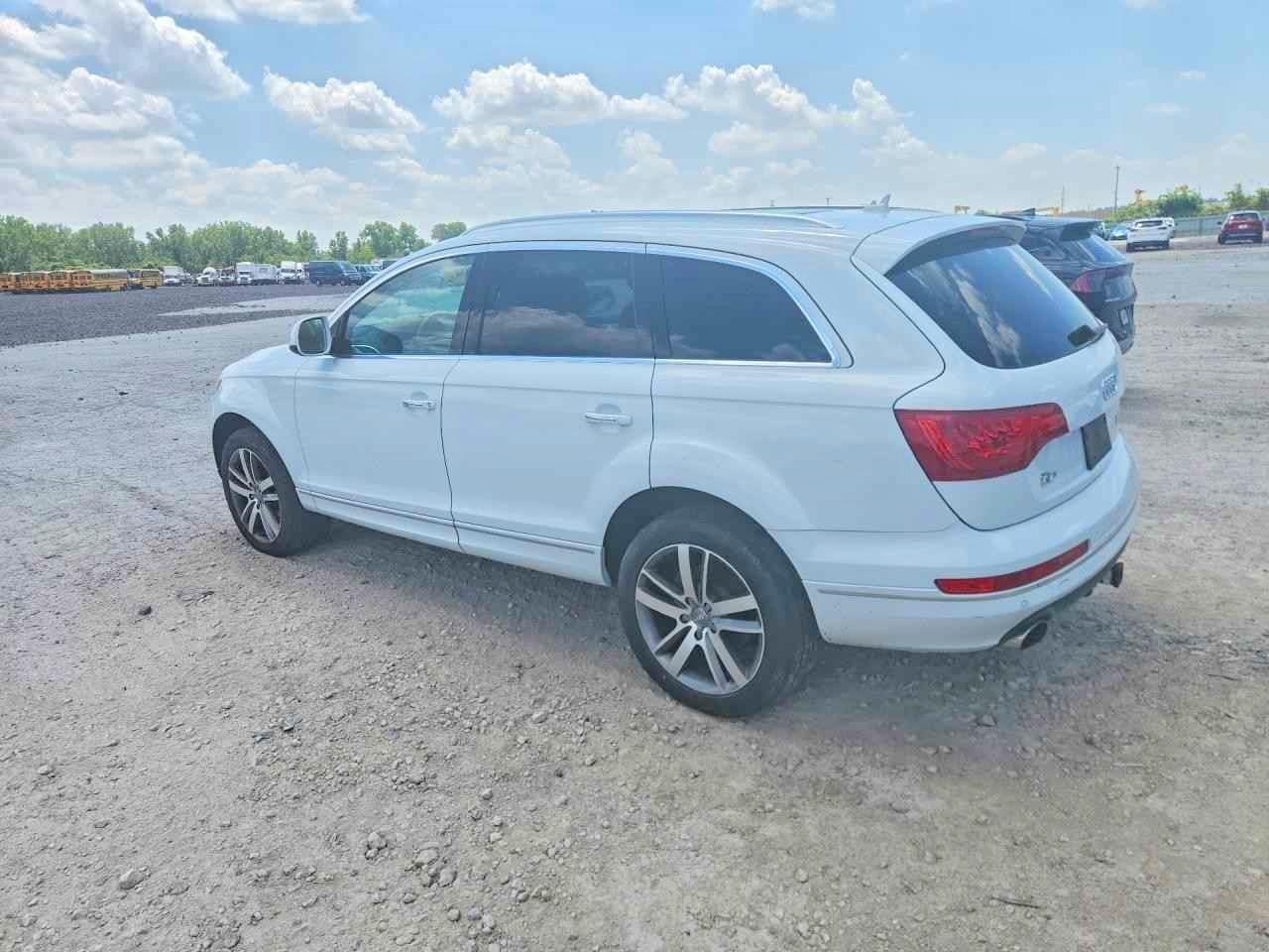 2013 Audi Q7 Premium Plus Белый vin: WA1LMAFE2DD005526