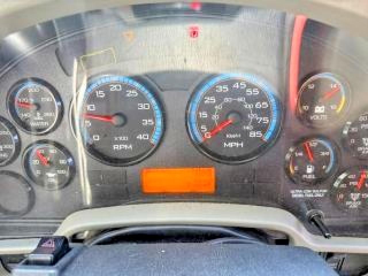 2013 International 4000 4400 White vin: 1HTMSAZR5DH417904