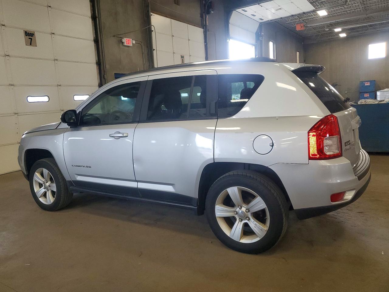 2012 Jeep Compass Latitude Silver vin: 1C4NJDEB2CD572558