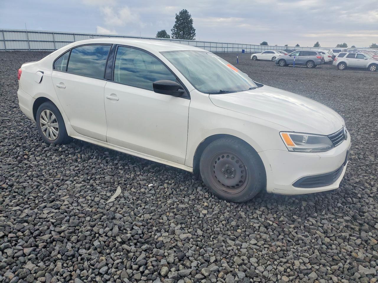 2012 Volkswagen Jetta Base White vin: 3VW2K7AJ3CM467320