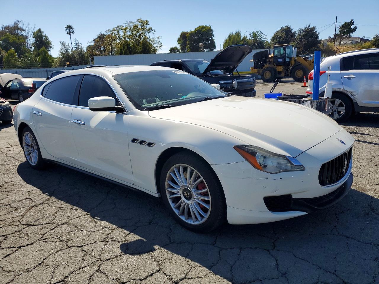 2014 Maserati Quattroporte S White vin: ZAM56RRA3E1126094