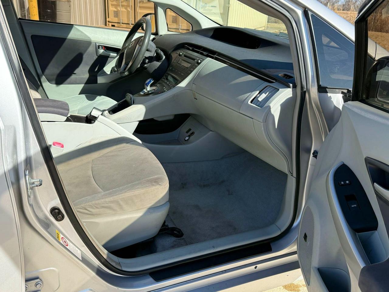 2010 Toyota Prius Iii Silver vin: JTDKN3DUXA0145492