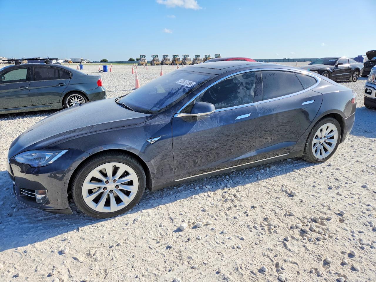 2015 Tesla Model S Black vin: 5YJSA1E27FF112486