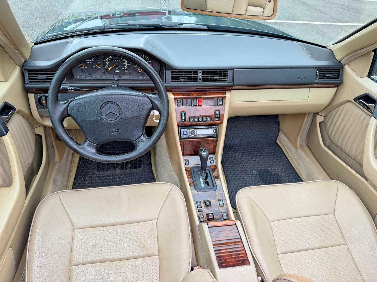 1995 Mercedes-benz E 320 Blue vin: WDBEA66E8SC282817