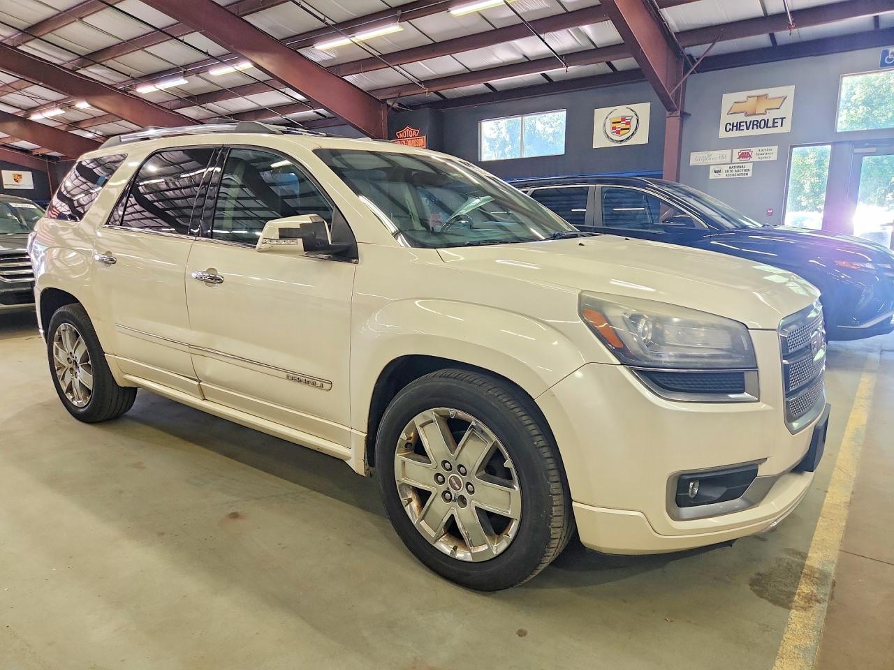 2015 Gmc Acadia Denali White vin: 1GKKVTKD3FJ216590