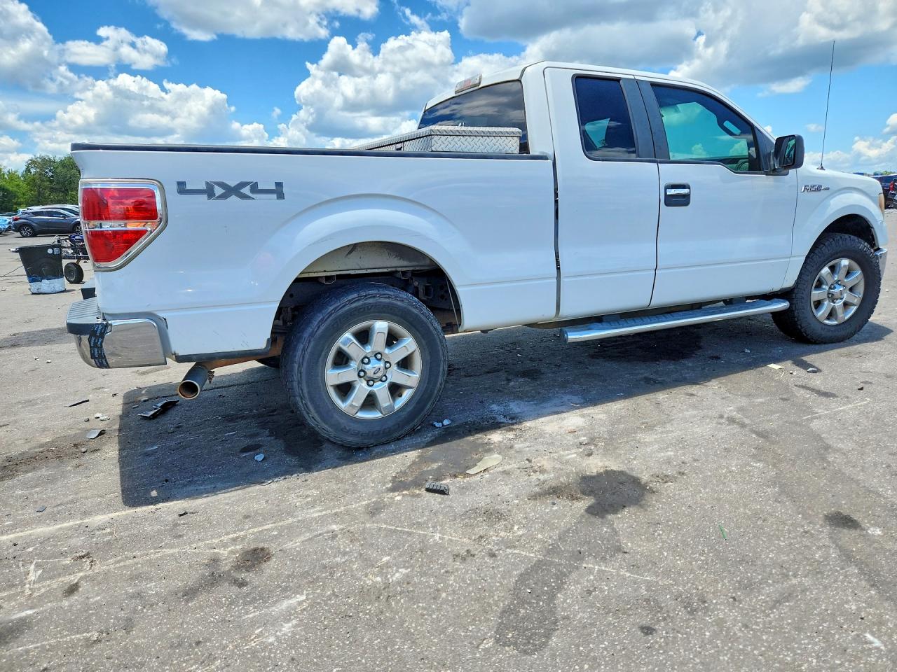2013 Ford F150 Super Cab Белый vin: 1FTFX1EF5DFD23438