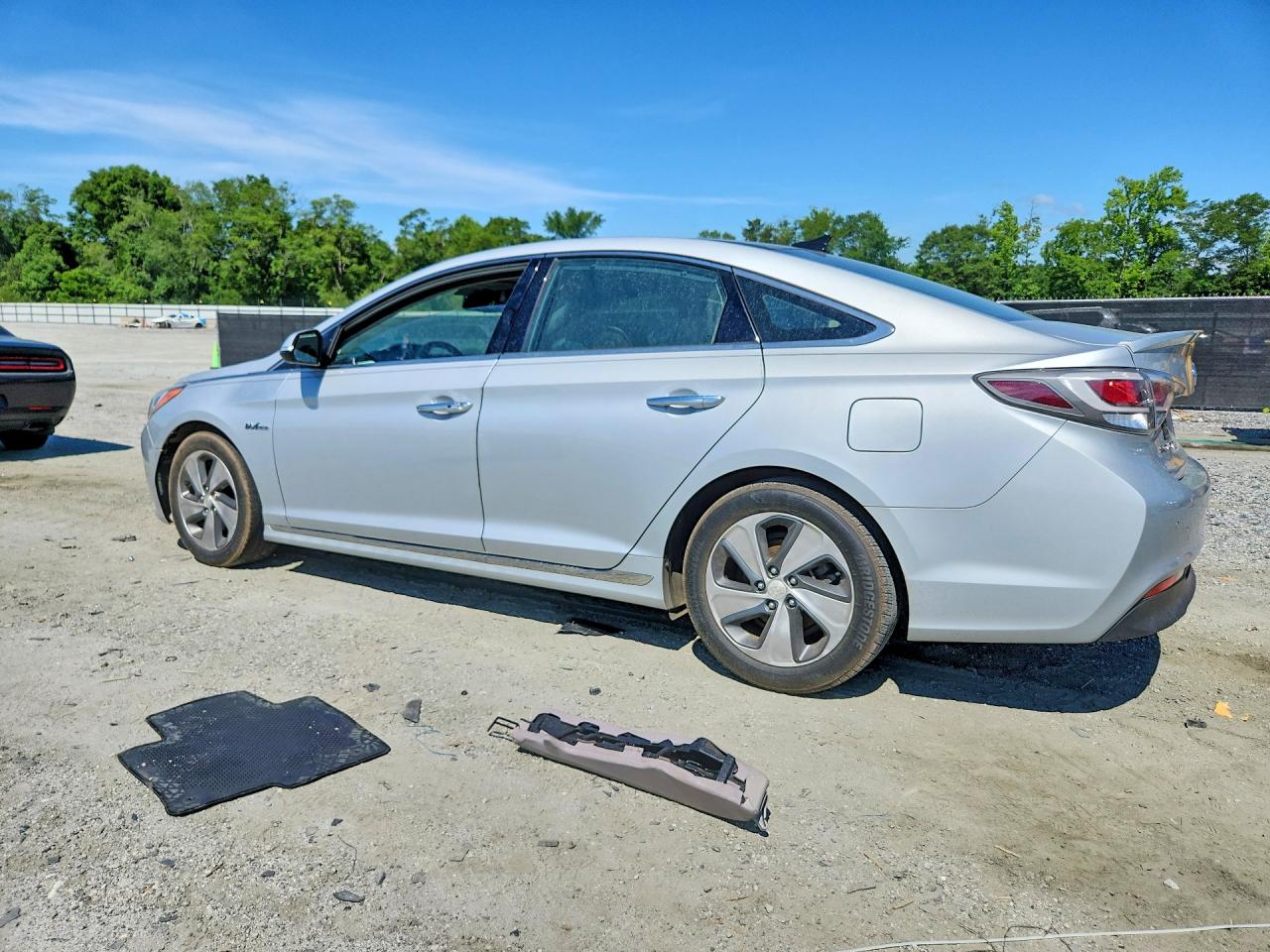 2017 Hyundai Sonata Hybrid Limited Silver vin: KMHE34L39HA077073