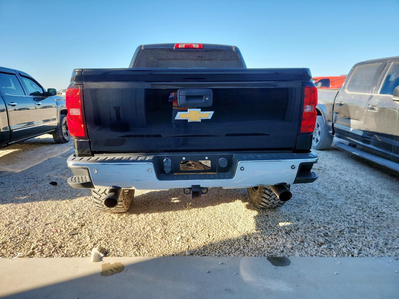 2016 Chevrolet Silverado K1500 Lt Black vin: 3GCUKREC6GG162482