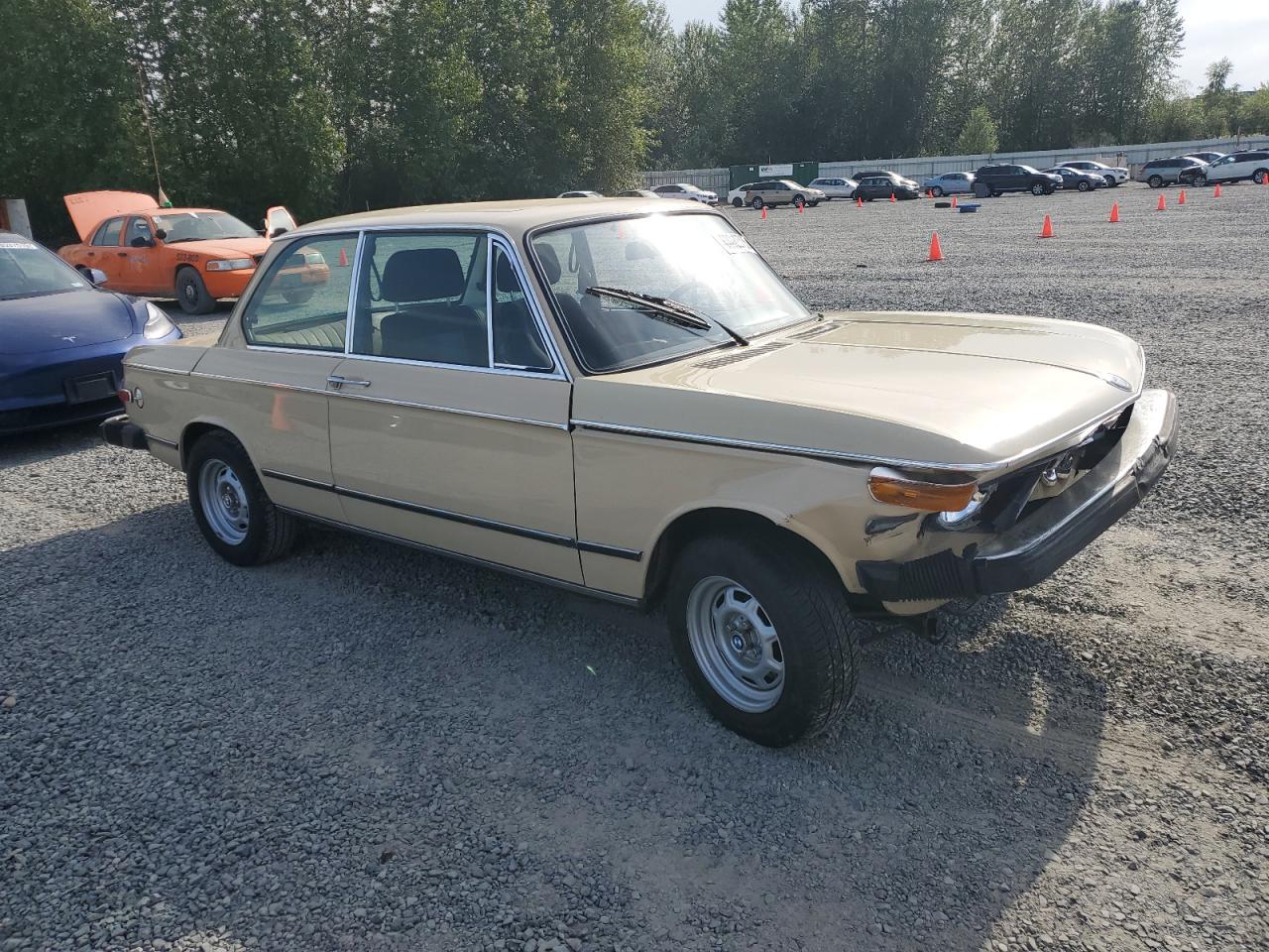 1976 Bmw 2002   Кремовый vin: 2740770