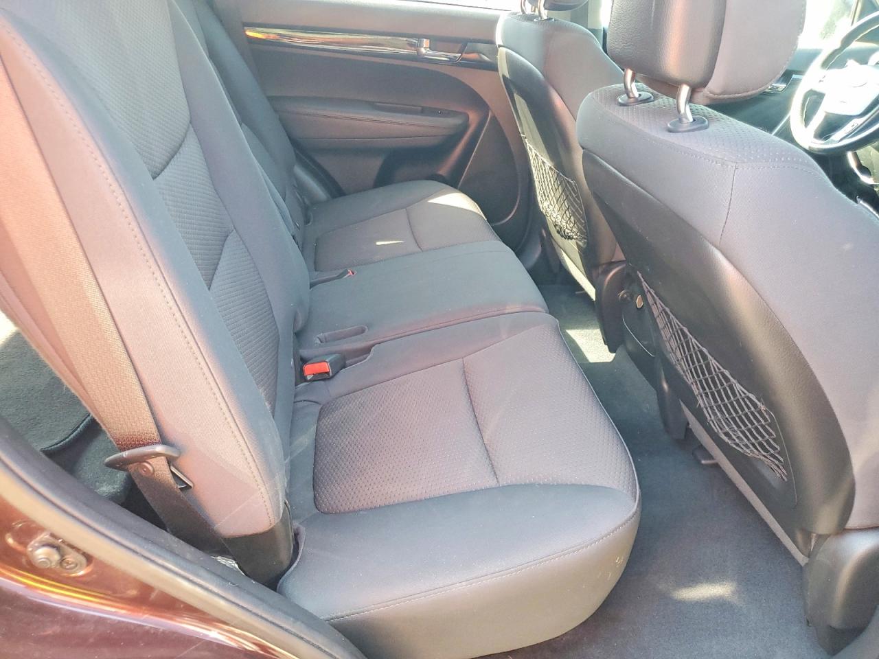 2011 Kia Sorento Lx Burgundy vin: 5XYKTCA18BG074529