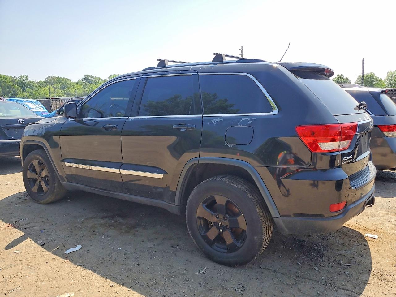 2013 Jeep Grand Cherokee Laredo Black vin: 1C4RJFAG1DC581841