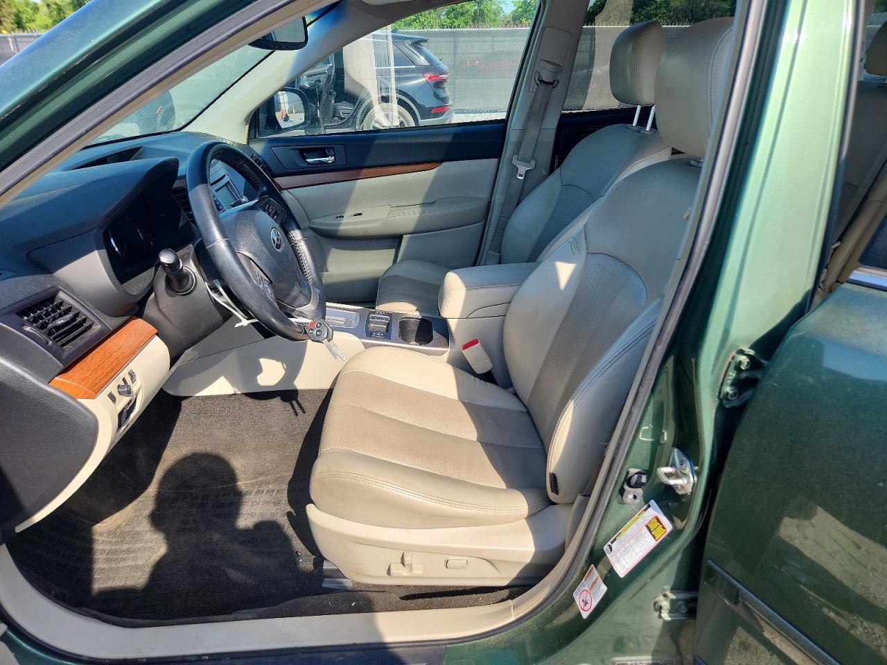 2013 Subaru Outback 2.5i Limited Green vin: 4S4BRBKC3D3321905